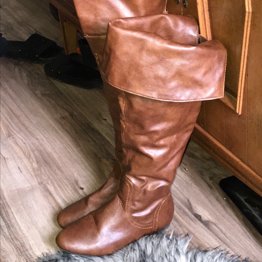 Over the knee flat boots faux leather
